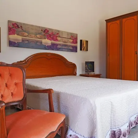 Trullo Adamo Ed Eva By Salento Affitti Racale