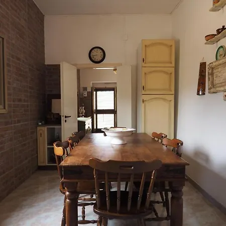 בית נופש Trullo Adamo Ed Eva By Salento Affitti ראקאלה